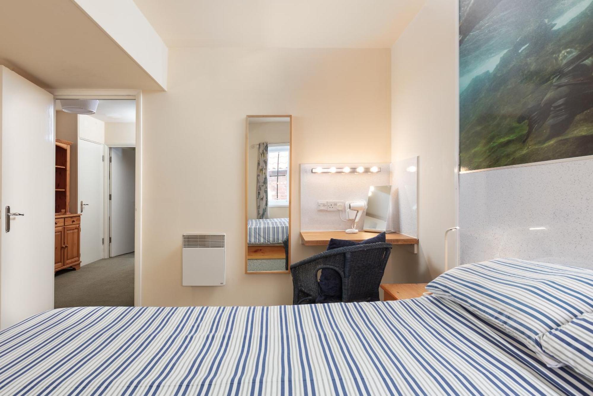 Discovery Accommodation Whitby Extérieur photo